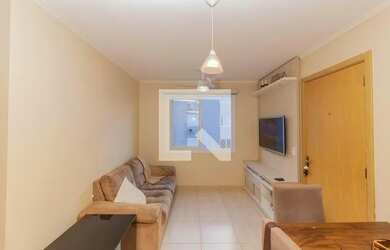 Imagem: O apartamento possui 2 Dormitórios, 1 Banheiro, 1 Vaga na garagem