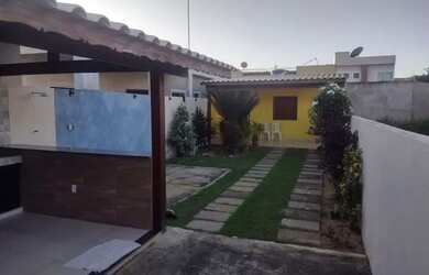 Imagem: A casa possui 1 Dormitório, 2 Banheiros, 2 Vagas na garagem