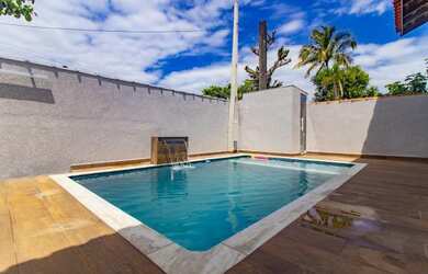 Imagem 2: Casa em peruibe com 3 dormitórios a 200 metros da praia