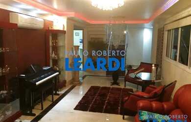 Imagem: O apartamento possui 3 Dormitórios, 4 Banheiros, 4 Vagas na