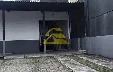 Imagem: O depósito possui 5 Vagas na garagem, 628m² de Área e está