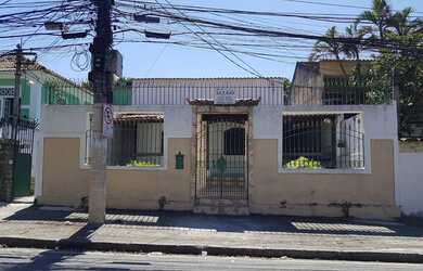 Imagem 1: Casa para fins comerciais, em excelente localização!!!!