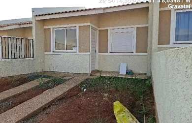 Imagem: A casa possui 2 Dormitórios, 1 Banheiro, 1 Vaga na garagem