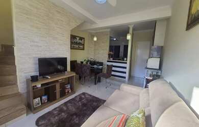 Imagem: A casa em condomínio possui 2 Dormitórios, 2 Banheiros, 2