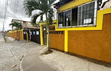 Imagem: O apartamento possui 2 Dormitórios, 1 Banheiro, 2 Vagas na