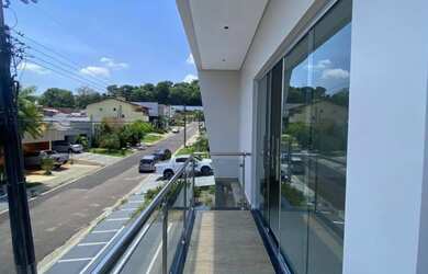 Imagem: A casa em condomínio possui 3 Dormitórios, 4 Banheiros, 4