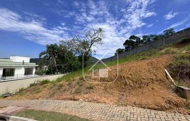 Imagem: O terreno possui 511m² de Área e está localizado em Guararema