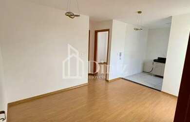 Imagem: O apartamento possui 2 Dormitórios, 1 Banheiro, 1 Vaga na garagem