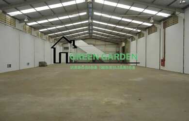 Imagem: O depósito possui 3.858m² de Área e está localizado em