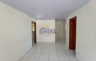 Imagem: A casa possui 2 Dormitórios, 1 Banheiro, 1 Vaga na garagem