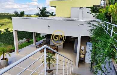 Imagem 6: Sobrado Alto Padrão em Condomínio Vista Privilegiada para Lago e Montanhas