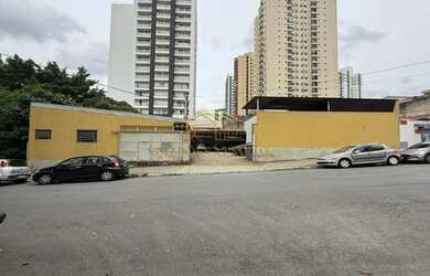 Imagem: O depósito possui 700m² de Área e está localizado em Vila