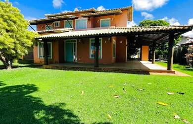 Imagem: A casa em condomínio à venda possui 5 Dormitórios, 5 Banheiros