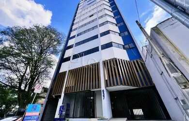 Imagem: O apartamento possui 1 Dormitório, 1 Banheiro, 1 Vaga na garagem