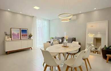 Imagem: A casa em condomínio possui 3 Dormitórios, 3 Banheiros, 3