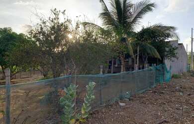 Imagem: A casa possui 3 Dormitórios, 2 Banheiros, 3 Vagas na garagem