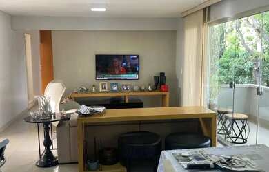 Imagem: O apartamento possui 3 Dormitórios, 2 Banheiros, 5 Vagas na