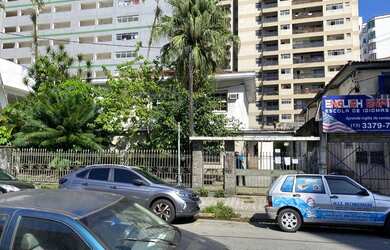 Imagem: A casa possui 3 Dormitórios, 2 Banheiros, 1 Vaga na garagem
