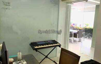 Imagem 8: Excelente casa. Piscina, Churrasqueira, Imóvel mobiliadoeAr-condicionado