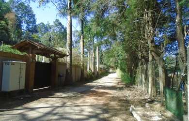 Imagem: O terreno possui 2516m² de Área e está localizado em Jardim