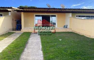 Imagem: A casa possui 2 Dormitórios, 2 Banheiros, 1 Vaga na garagem