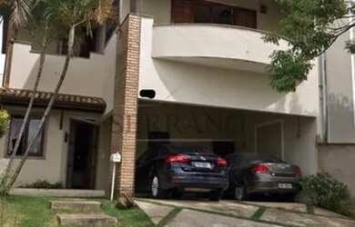 Imagem: A casa em condomínio possui 3 Dormitórios, 3 Banheiros, 4
