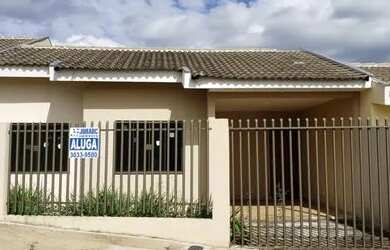 Imagem: A casa possui 2 Dormitórios, 1 Banheiro, 1 Vaga na garagem