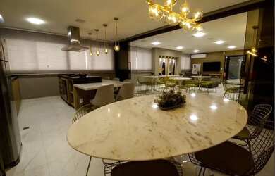 Imagem: O apartamento possui 3 Dormitórios, 3 Banheiros, 2 Vagas na