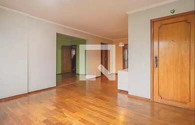 Imagem: O apartamento possui 3 Dormitórios, 2 Banheiros, 2 Vagas na