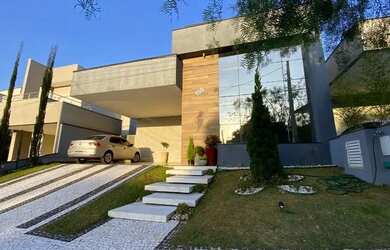 Imagem: A casa em condomínio possui 3 Dormitórios, 4 Banheiros, 4