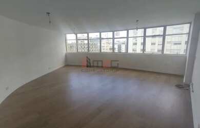 Imagem: O apartamento possui 3 Dormitórios, 3 Banheiros, 2 Vagas na