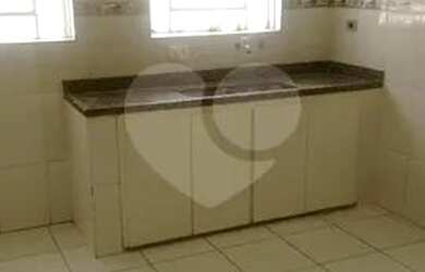 Imagem 2: Casa Ampla na Água Fria. 400m² de Área, 3 Vagas na garageme3 Dormitórios