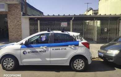 Imagem: A casa possui 3 Dormitórios, 1 Banheiro, 3 Vagas na garagem