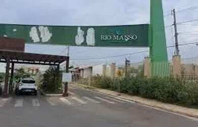 Imagem: A casa em condomínio possui 3 Dormitórios, 2 Banheiros, 2