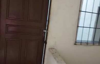 Imagem: A casa possui 1 Dormitório, 1 Banheiro e está localizado