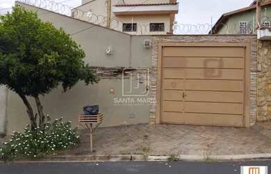 Imagem: A casa possui 3 Dormitórios, 3 Banheiros, 4 Vagas na garagem