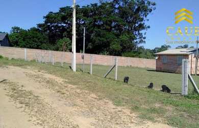 Imagem: A casa em condomínio possui 2 Dormitórios, 2 Banheiros e 750m²