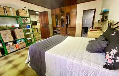 Imagem: A casa possui 2 Dormitórios, 2 Banheiros e está localizado