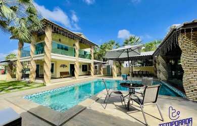 Imagem: A casa em condomínio possui 5 Dormitórios, 5 Banheiros, 2