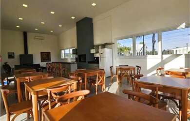 Imagem 14: Casa em Hípica. Piscina, Churrasqueira, Imóvel novoeGuarda roupa