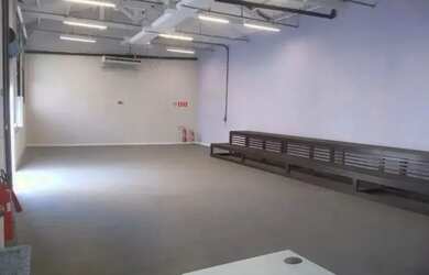 Imagem: O depósito possui 594m² de Área e está localizado em Brás