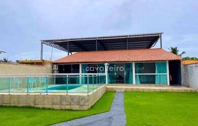 Imagem: A casa possui 2 Dormitórios, 2 Banheiros, 2 Vagas na garagem