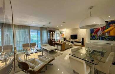 Imagem: O apartamento possui 3 Dormitórios, 5 Banheiros, 2 Vagas na