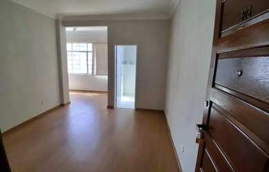 Imagem: O apartamento possui 1 Dormitório, 1 Banheiro, 53m² de Área