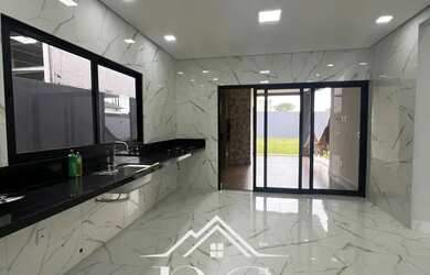 Imagem 7: Térrea para venda possui 255 metros quadrados com 3 quartos