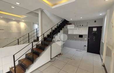 Imagem: O depósito possui 1 Vaga na garagem e 27m² de Área e está