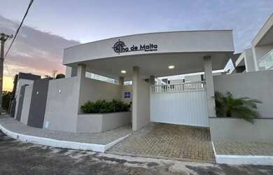 Imagem: A casa em condomínio possui 3 Dormitórios, 3 Banheiros, 2