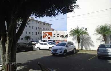 Imagem: O apartamento possui 3 Dormitórios, 1 Banheiro, 1 Vaga na garagem