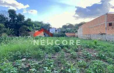 Imagem: O terreno possui 1094m² de Área e está localizado em Núcleo