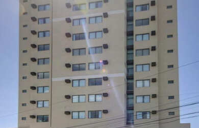 Imagem: O apartamento possui 1 Dormitório, 1 Banheiro, 1 Vaga na garagem